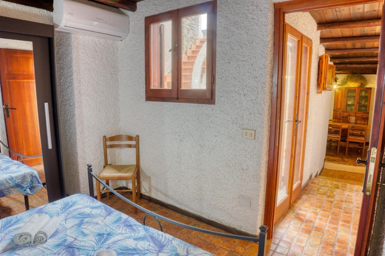 Villetta Rustica Стинтино Экстерьер фото